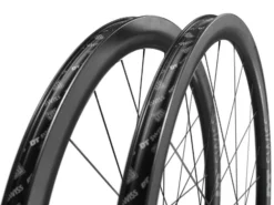 Dt-swiss DT Swiss Roues Carbone ERC 1100 Dicut® DB 35mm Disques/tubeless Ready 2023 -BMC || GOBIK || COLNAGO Soldes dt swiss roues carbone erc 1100 dicut db 35mm disquestubeless ready 2023 2
