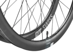 Dt-swiss DT Swiss Roues Carbone ERC 1400 Dicut® DB 45mm Disques/tubeless Ready 2023 -BMC || GOBIK || COLNAGO Soldes dt swiss roues carbone erc 1400 dicut db 45mm disquestubeless ready 2023 3