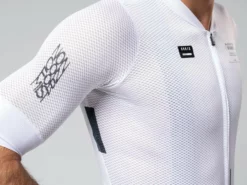 GOBIK Carrera 2.0 Unisex Hakuba Maillot Manches Courtes Warm 2023 -BMC || GOBIK || COLNAGO Soldes gobik carrera 20 unisex hakuba maillot manches courtes warm 2023 3