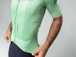 GOBIK Carrera 2.0 Unisex Mantis Maillot Manches Courtes Warm 2023 11 GOBIK Carrera 2.0 Unisex Mantis Maillot Manches Courtes Warm 2023 -BMC || GOBIK || COLNAGO Soldes gobik carrera 20 unisex mantis maillot manches courtes warm 2023 3