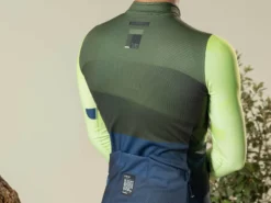 GOBIK Cobble Baffin Maillot Manche Longue Cold 2023 -BMC || GOBIK || COLNAGO Soldes gobik cobble baffin maillot manche longue cold 2023 3