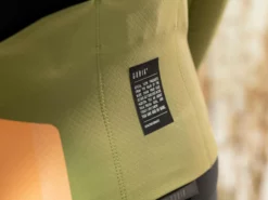 GOBIK Cobble Blend Man Leaf Maillot Manche Longue Cold 2023 7 GOBIK Cobble Blend Man Leaf Maillot Manche Longue Cold 2023 -BMC || GOBIK || COLNAGO Soldes gobik cobble blend man leaf maillot manche longue cold 2023 3