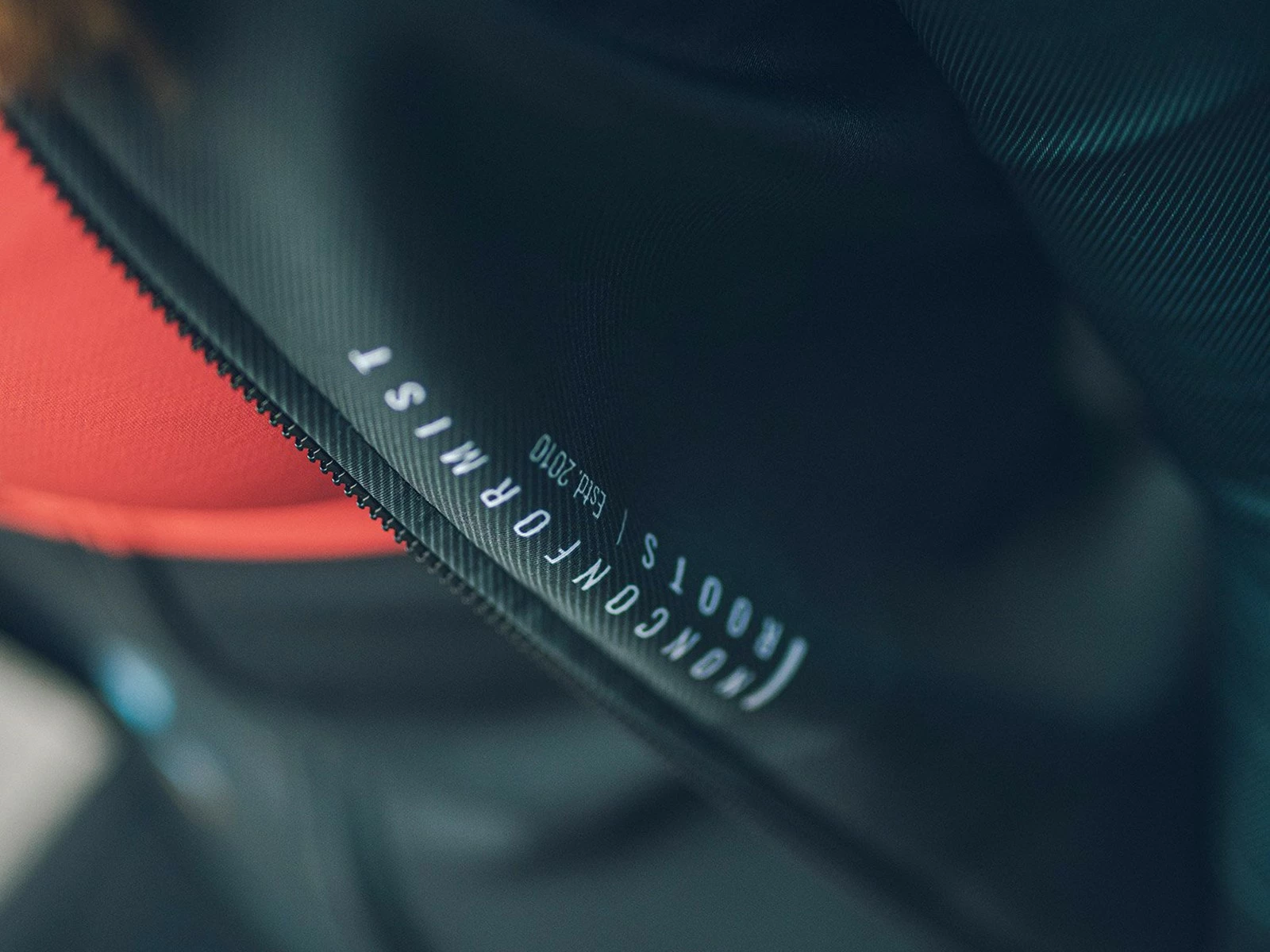 GOBIK Gilet Thermique Unisexe Xmax Black Lead - 2022 4 GOBIK Gilet Thermique Unisexe Xmax Black Lead - 2022 – Image 4