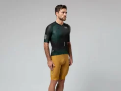 GOBIK Infinity Emerald Unisex Maillot Manches Courtes Warm 2023 -BMC || GOBIK || COLNAGO Soldes gobik infinity emerald unisex maillot manches courtes warm 2023 2