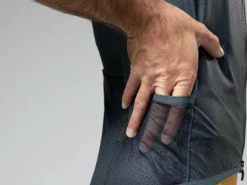 GOBIK Plus 2.0 Unisex Meteor Veste Sans Manches Warm 2023 17 GOBIK Plus 2.0 Unisex Meteor Veste Sans Manches Warm 2023 -BMC || GOBIK || COLNAGO Soldes gobik plus 20 unisex meteor veste sans manches warm 2023 8