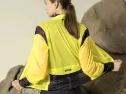 GOBIK Pluvia Citronell Veste Imperméable Unisex Cold 2023 7 GOBIK Pluvia Citronell Veste Imperméable Unisex Cold 2023 -BMC || GOBIK || COLNAGO Soldes gobik pluvia citronell veste impermeable unisex cold 2023 3