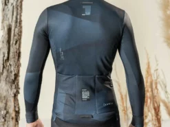 GOBIK Skimo Pro Royal Black Veste Thermique Cold 2023 7 GOBIK Skimo Pro Royal Black Veste Thermique Cold 2023 -BMC || GOBIK || COLNAGO Soldes gobik skimo pro royal black veste thermique cold 2023 3