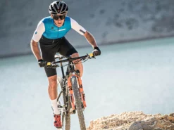 GOBIK Stark Cobalt Maillot Manches Courtes Warm 2022 7 GOBIK Stark Cobalt Maillot Manches Courtes Warm 2022 -BMC || GOBIK || COLNAGO Soldes gobik stark cobalt maillot manches courtes warm 2022 2