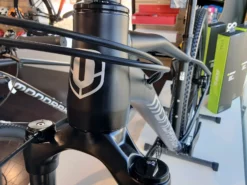 MONDRAKER Chrono VTT Black Silver 2022 -BMC || GOBIK || COLNAGO Soldes mondraker chrono vtt cross country 2022 black silver 4