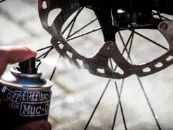 MUC-OFF Disc Brake Cleaner Dégraissant Disque - Aérosol 750ml 15 MUC-OFF Disc Brake Cleaner Dégraissant Disque - Aérosol 750ml -BMC || GOBIK || COLNAGO Soldes muc off disc brake cleaner degraissant disque aerosol 750ml 7