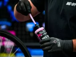 MUC-OFF Inner Tube Sealant Liquide Préventif - 300 Ml -BMC || GOBIK || COLNAGO Soldes muc off inner tube sealant liquide preventif 300 ml 7