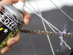MUC-OFF Lubrifiant Chaîne Conditions Sèches - Aérosol 750ml -BMC || GOBIK || COLNAGO Soldes muc off lubrifiant chaine conditions seches aerosol 750ml 6