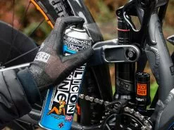 MUC-OFF Silicon Shine Lustrant Au Silicone - Aérosol 500ml -BMC || GOBIK || COLNAGO Soldes muc off silicon shine lustrant au silicone aerosol 500ml 4