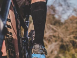 Racer Protective Gear RACER Anti-Shox Chaussettes De Protection VTT -BMC || GOBIK || COLNAGO Soldes racer anti shox chaussettes de protection vtt 3