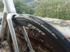 ZIPP 303 S Disc Roues Carbone 45mm Disque Pneu Tubeless 2023 -BMC || GOBIK || COLNAGO Soldes zipp 303 s disc roues carbone 45mm disque pneu tubeless 2023 5